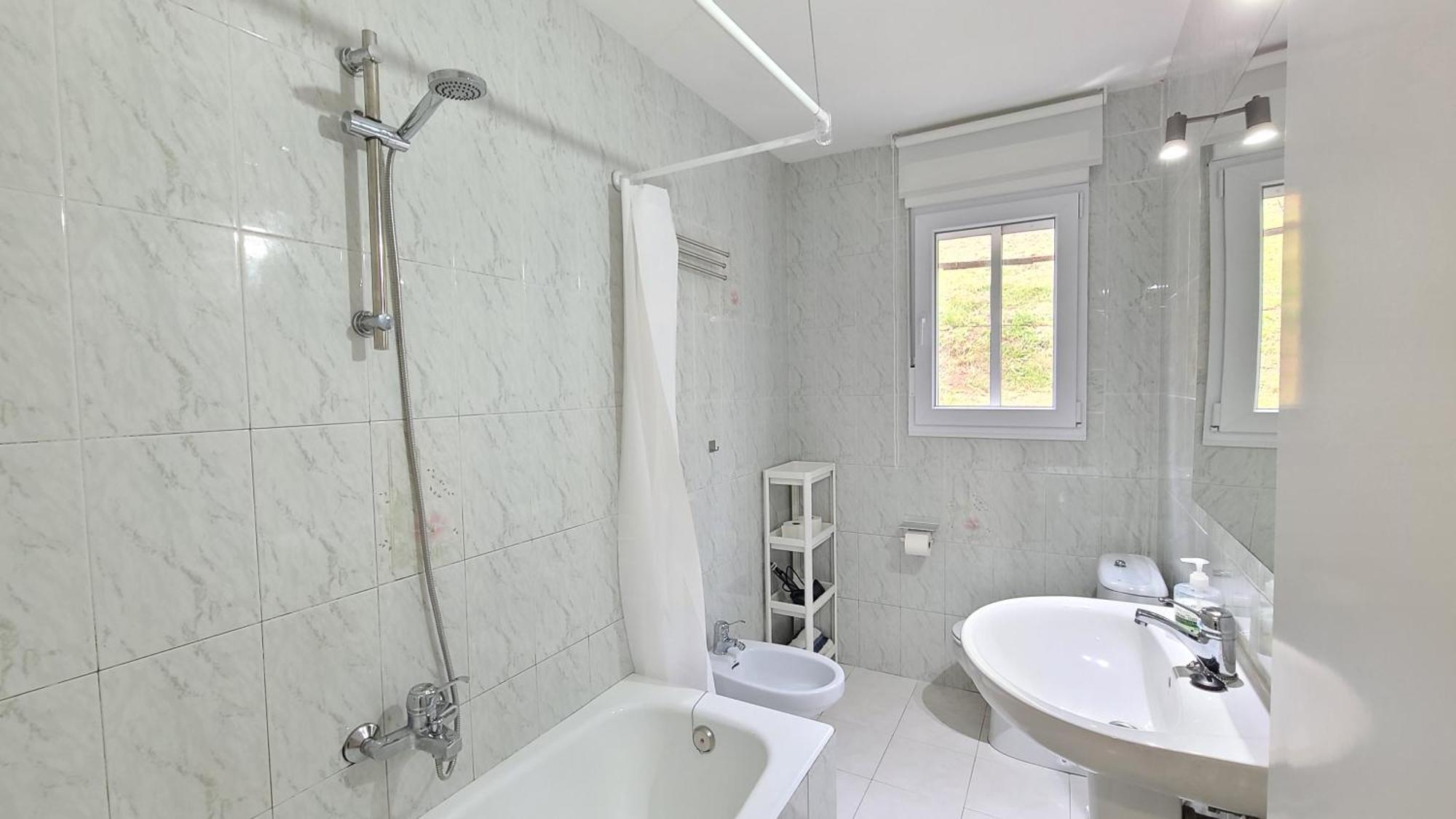 Casa Renovada Con Chill Out En Espinosa Appartement Espinosa de los Monteros Buitenkant foto