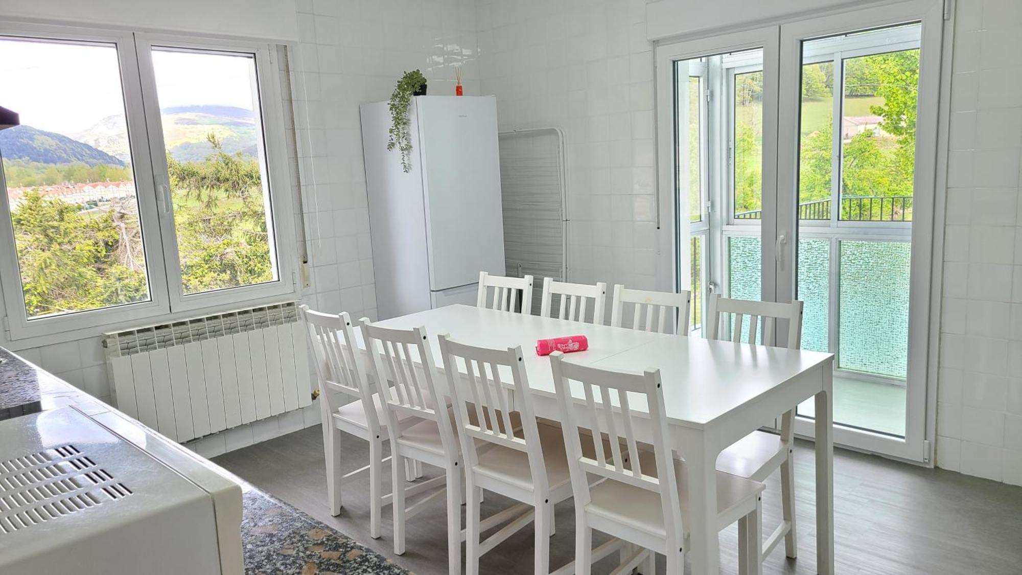 Casa Renovada Con Chill Out En Espinosa Appartement Espinosa de los Monteros Buitenkant foto